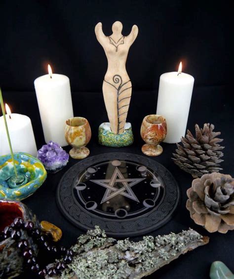 Embracing the Craft: Connecting with Traditional Wiccan Groups Near Me